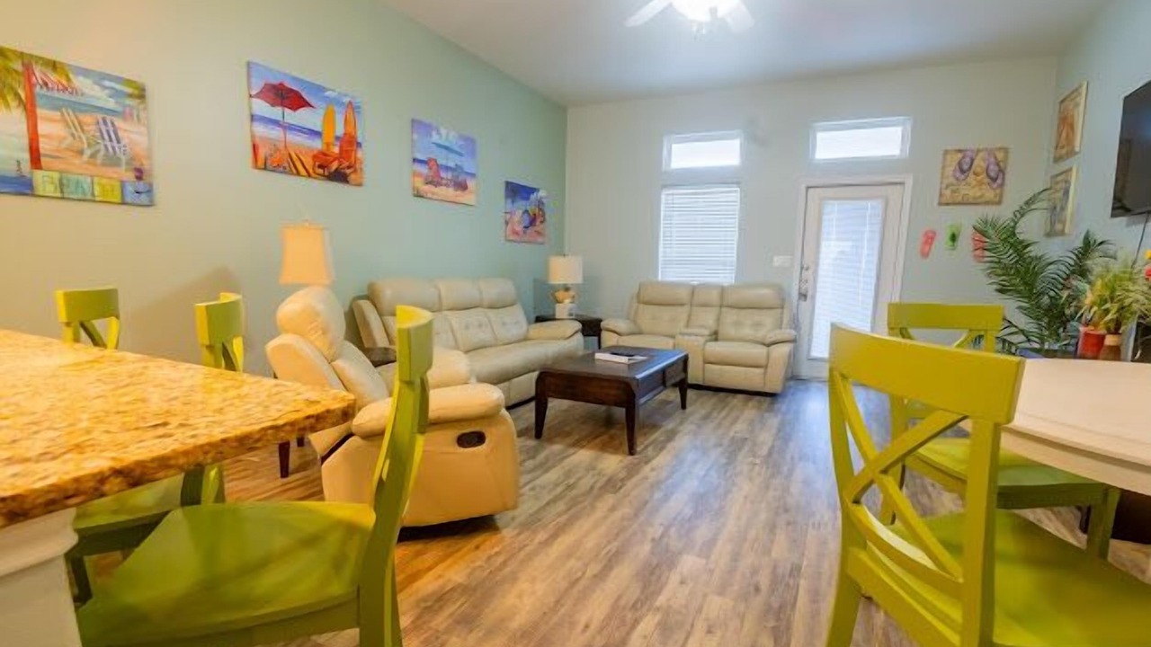 Photo of Livingroom in Corpus Christi