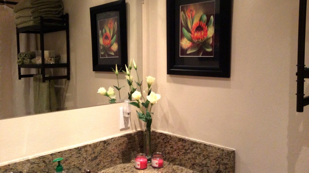 Photo of Bathroom in Makaha