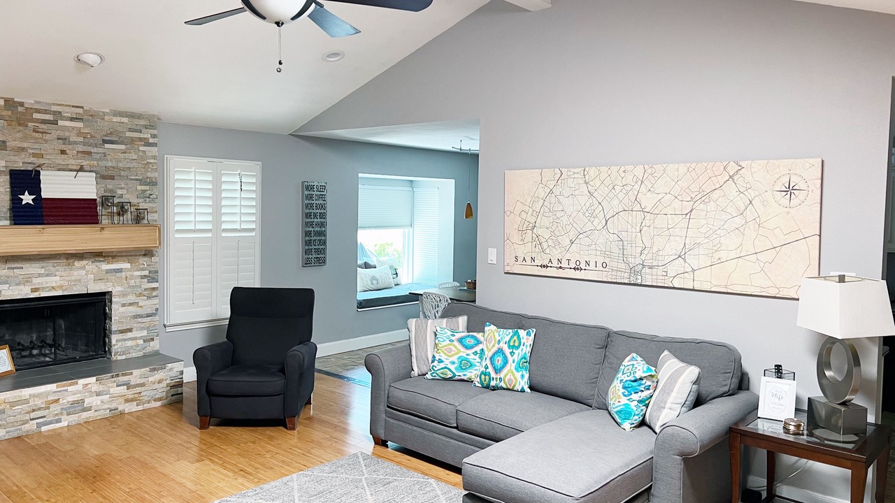 Photo of Livingroom in Great Northwest