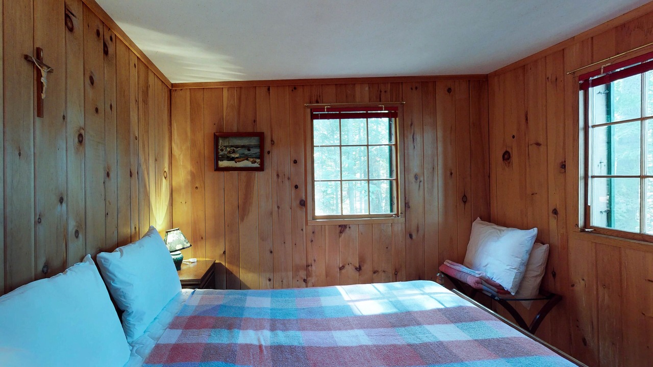 Photo of Bedroom in Greenville Junction
