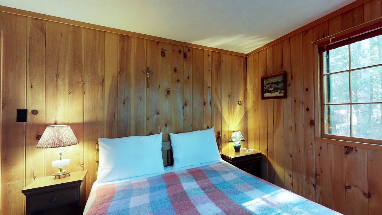 Photo of Bedroom in Greenville Junction