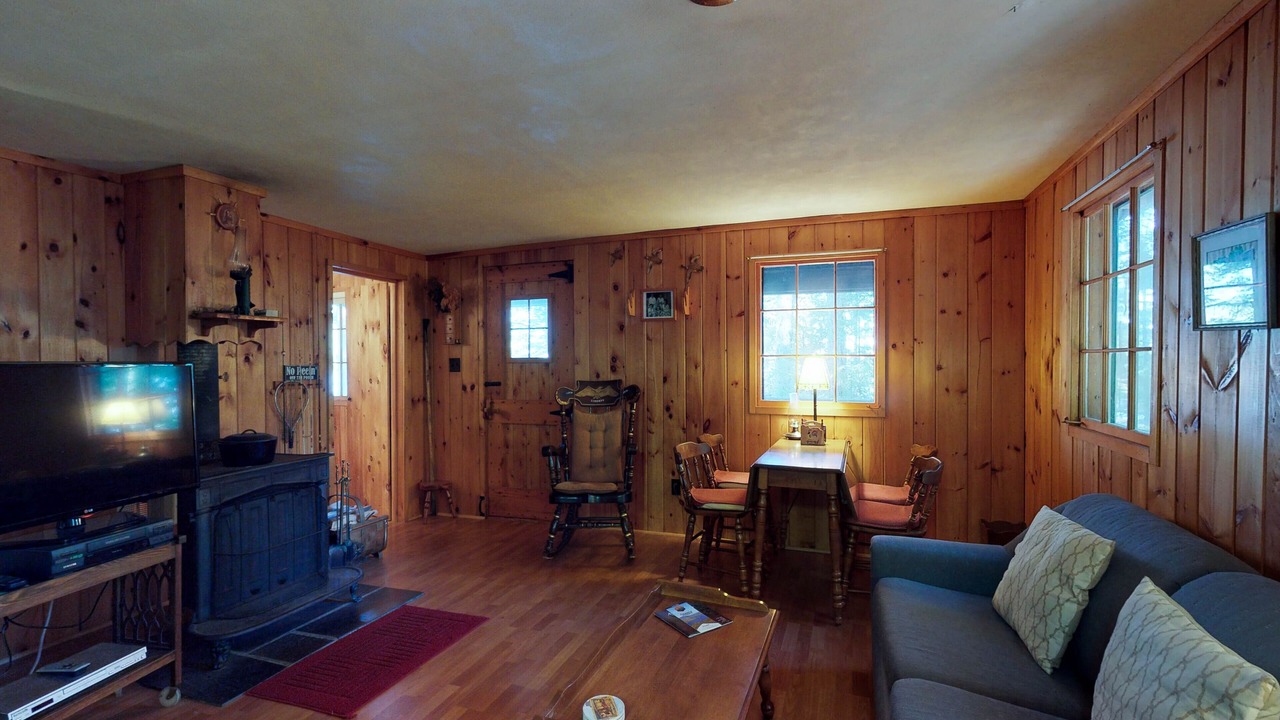 Photo of Livingroom in Greenville Junction