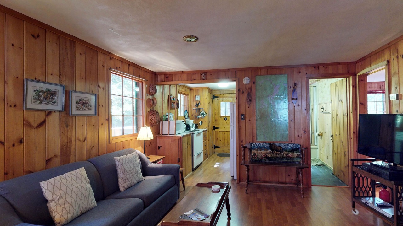 Photo of Livingroom in Greenville Junction