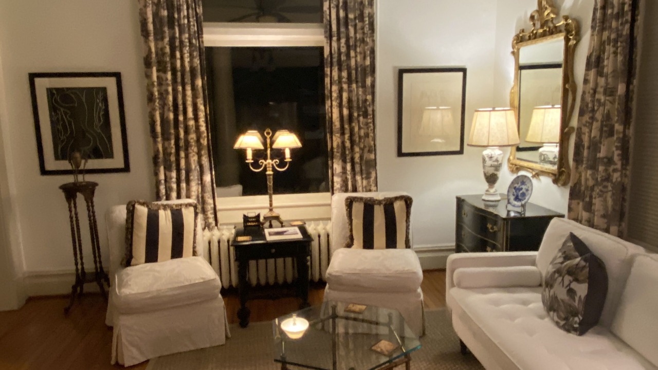 Photo of Livingroom in Lexington