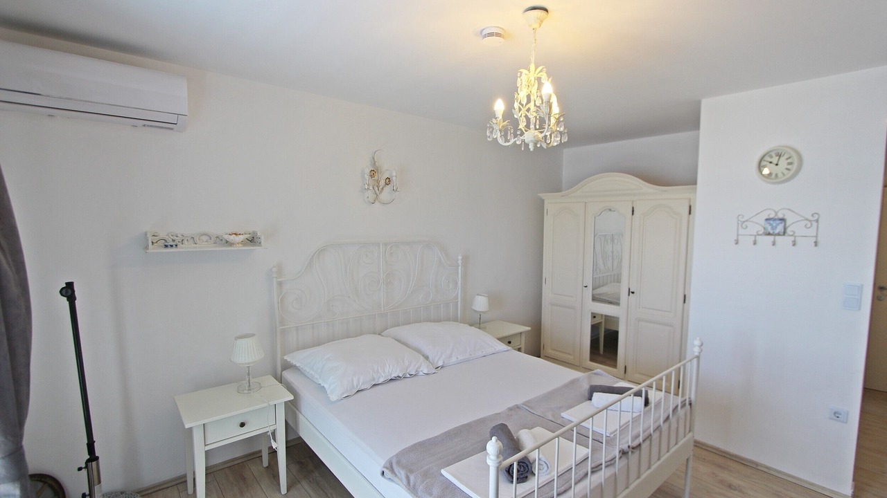 Photo of Bedroom in Betina
