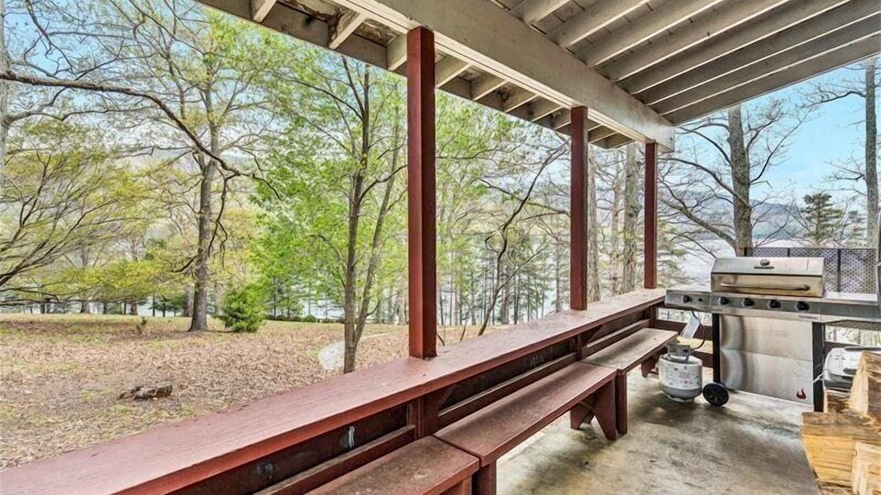 Photo of Outdoor in Huddleston