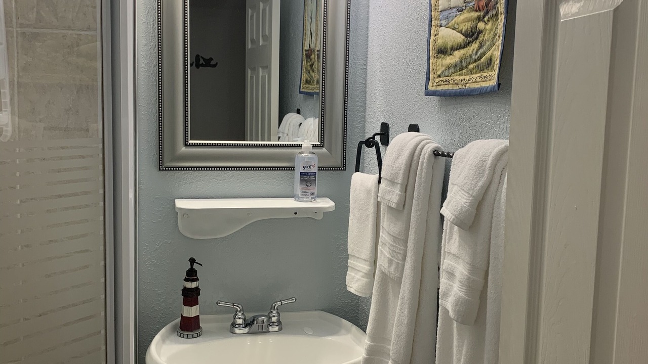 Photo of Bathroom in SaddleBrook