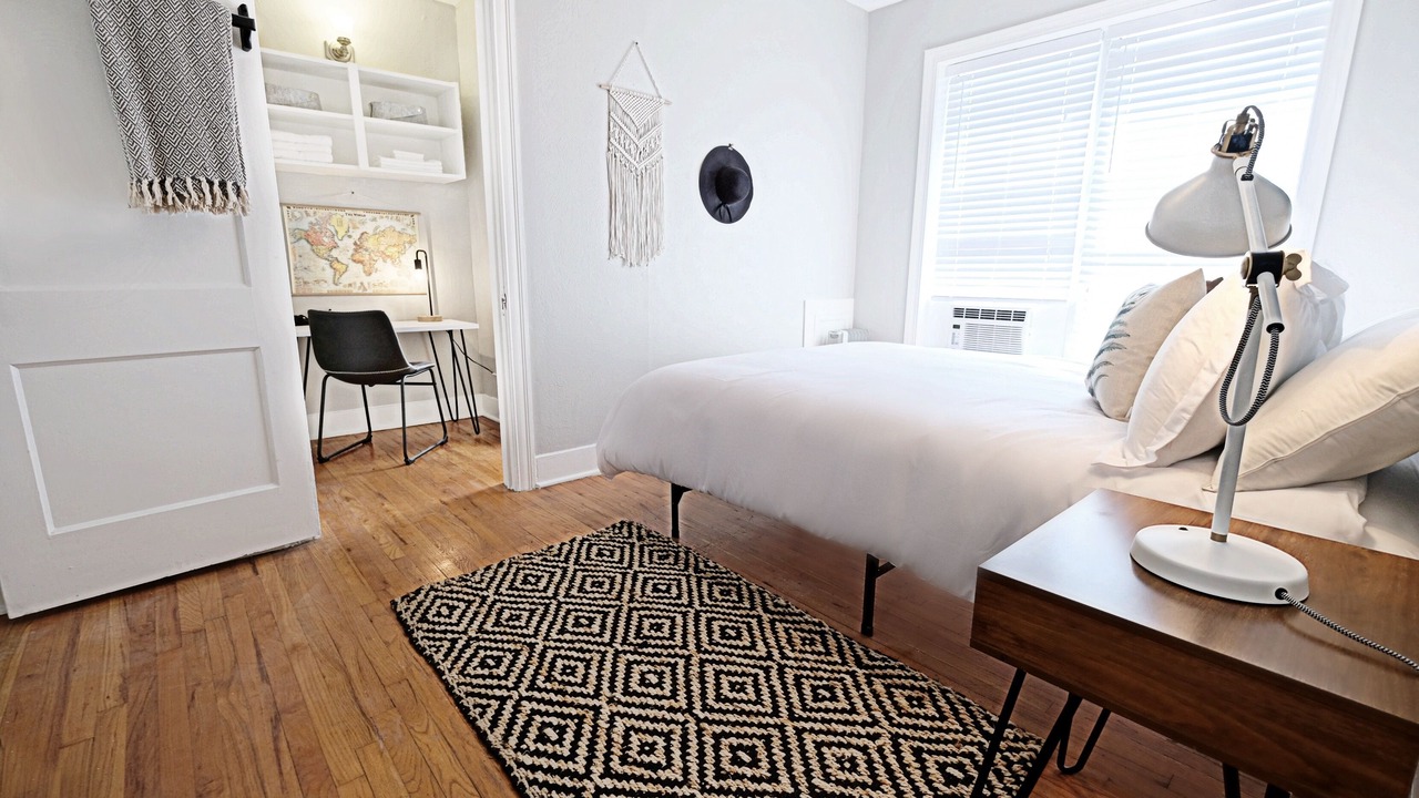 Photo of Bedroom in Lakewood Heights
