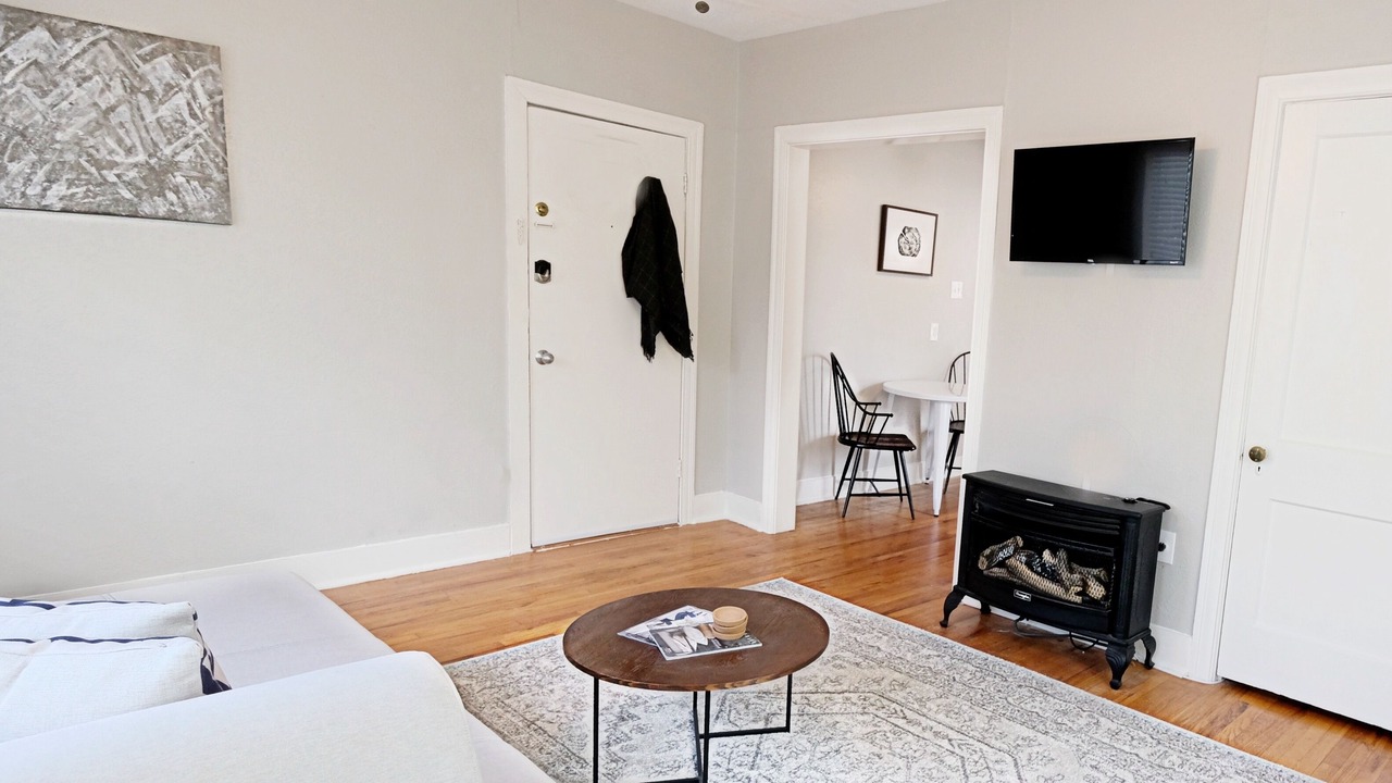 Photo of Livingroom in Lakewood Heights