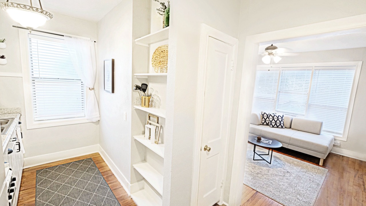 Photo of Livingroom in Lakewood Heights