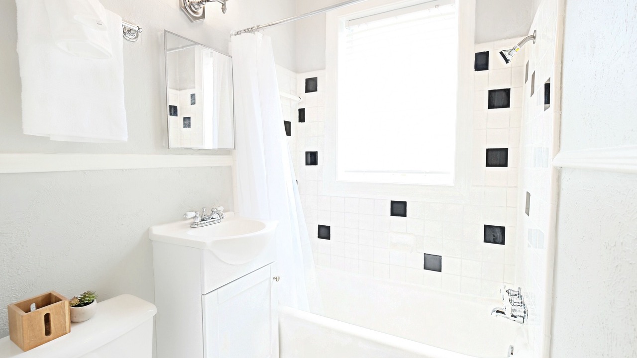 Photo of Bathroom in Lakewood Heights