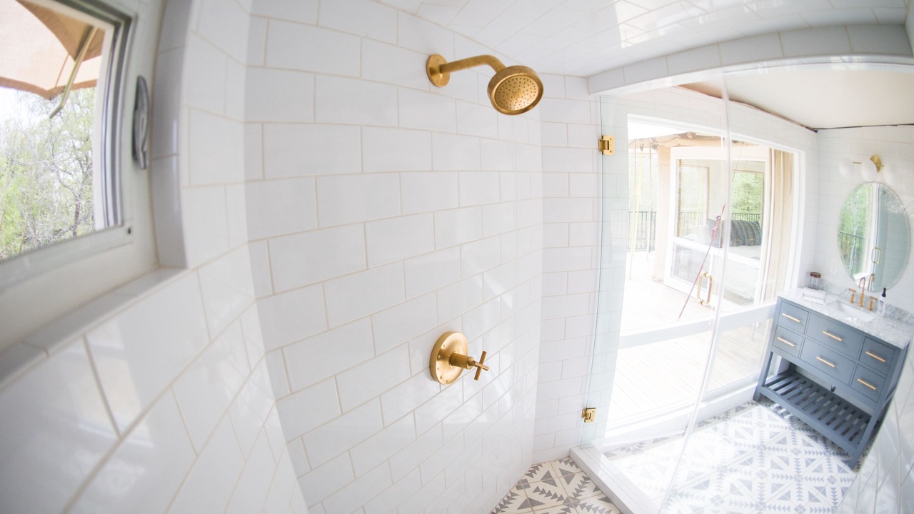 Photo of Bathroom in Fentress
