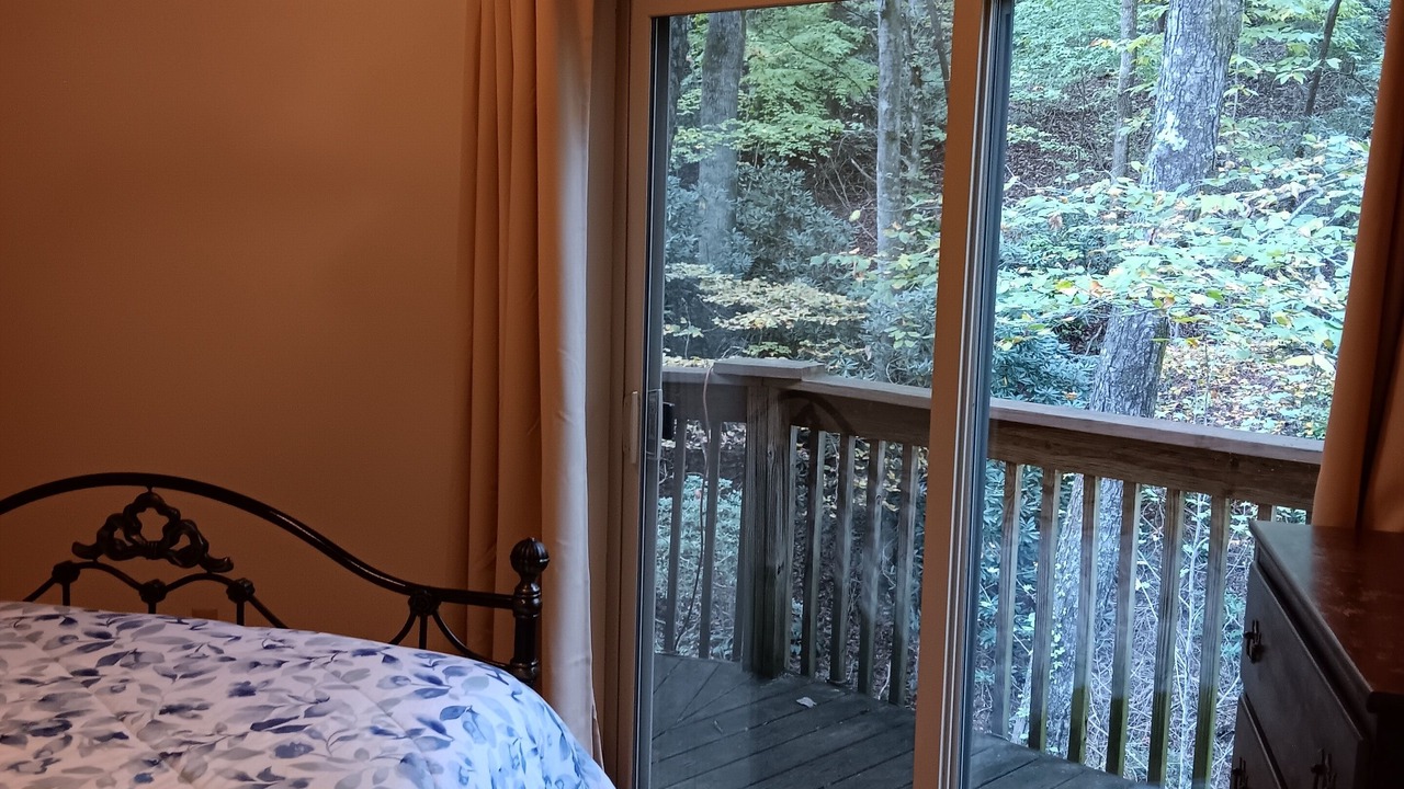 Photo of Bedroom in Spruce Pine