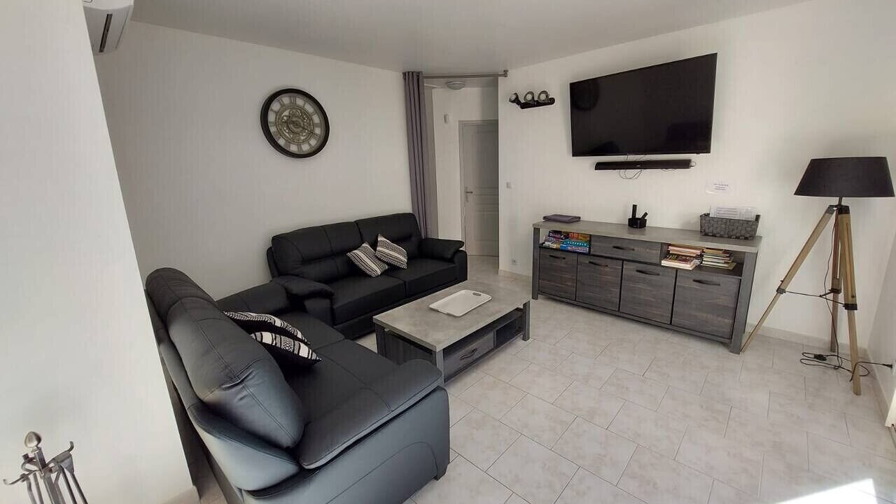 Photo of Livingroom in Dauphin