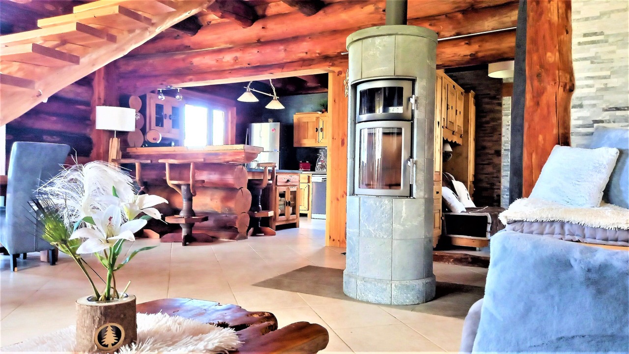 Photo of Livingroom in Saint-Hilaire-les-Courbes