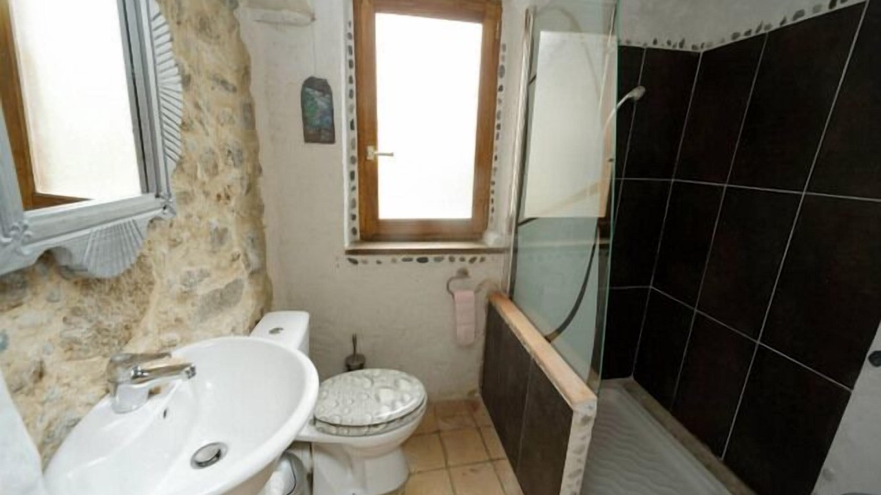 Photo of Bathroom in Arrien-en-Bethmale