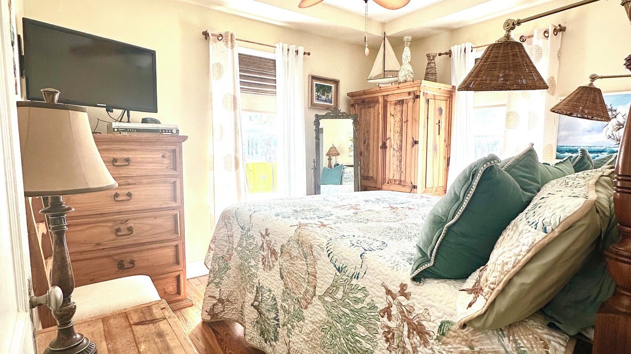 Photo of Bedroom in Hollywood