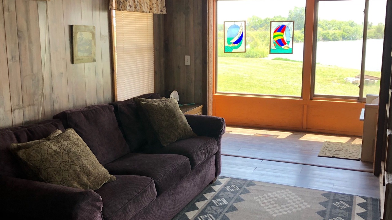 Photo of Livingroom in Bushong