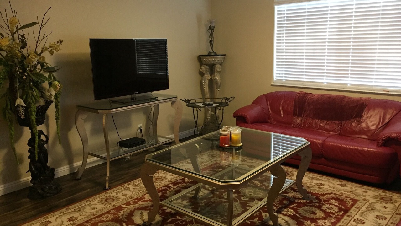 Photo of Livingroom in Arden-Arcade