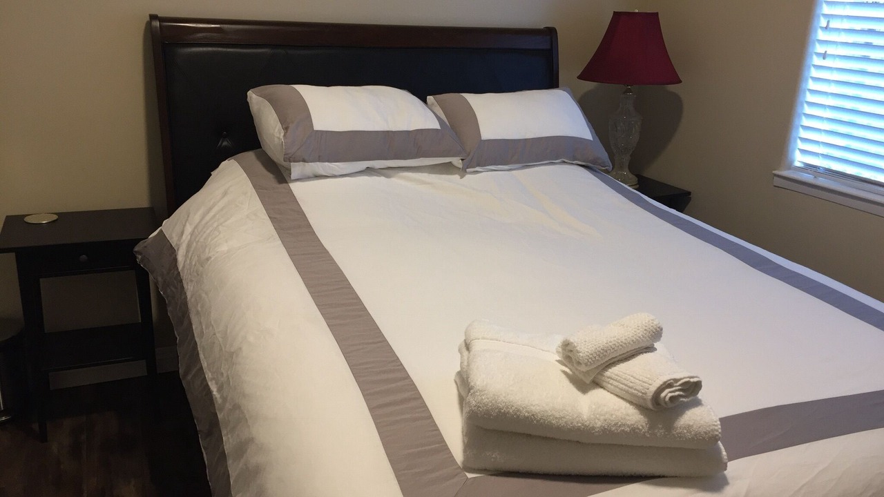 Photo of Bedroom in Arden-Arcade