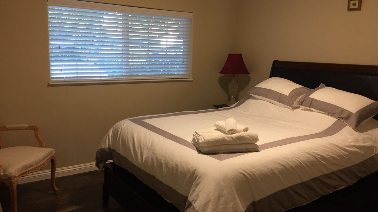 Photo of Bedroom in Arden-Arcade