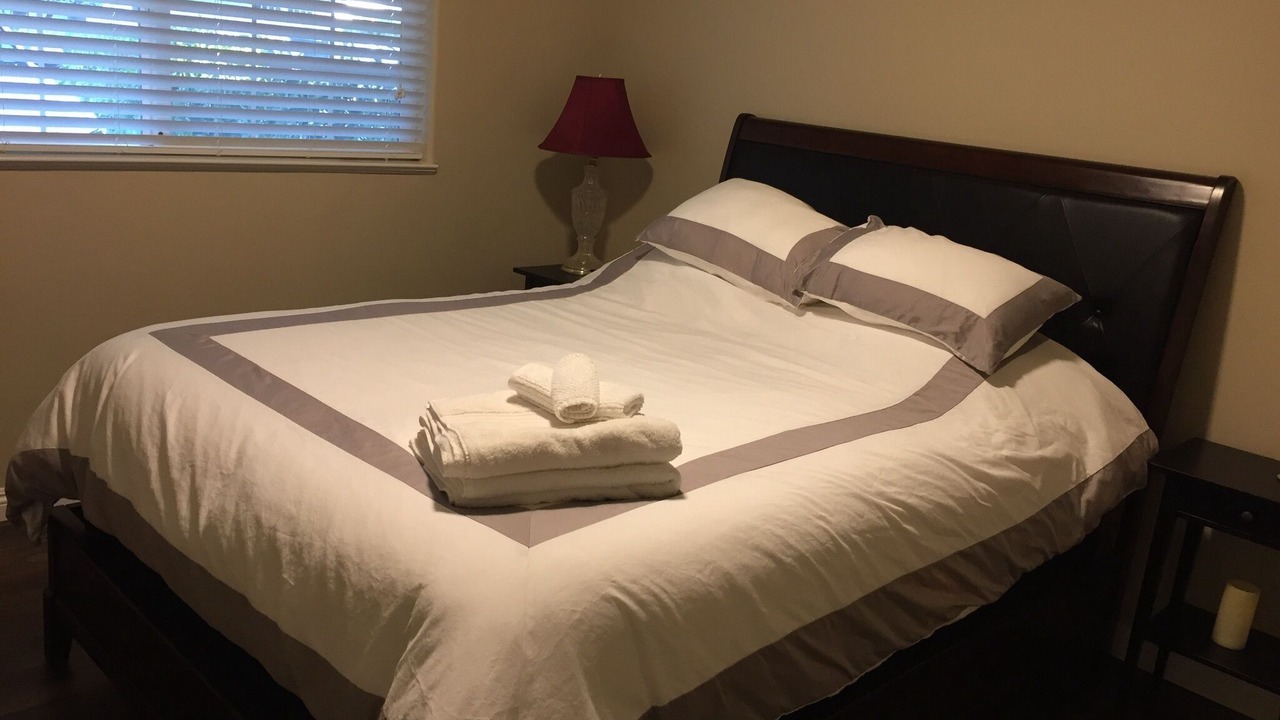 Photo of Bedroom in Arden-Arcade