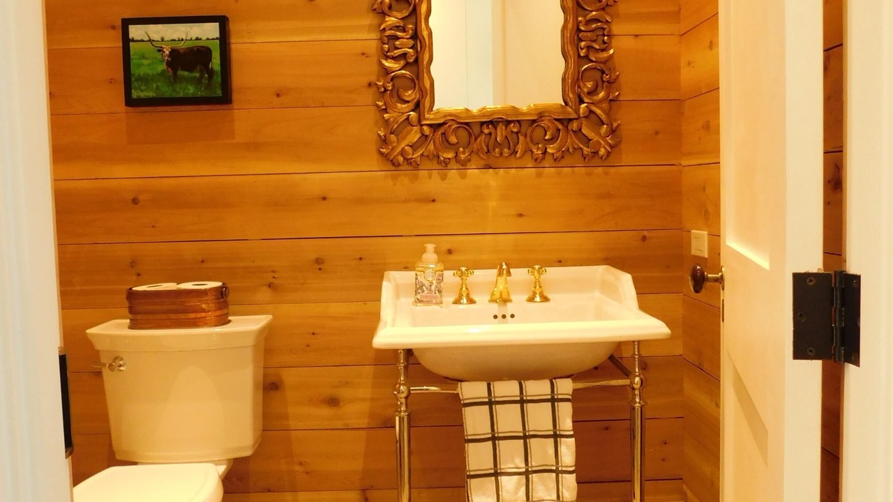 Photo of Bedroom in Round Top
