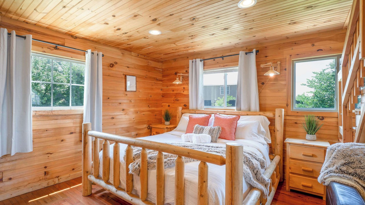 Photo of Bedroom in Bryant