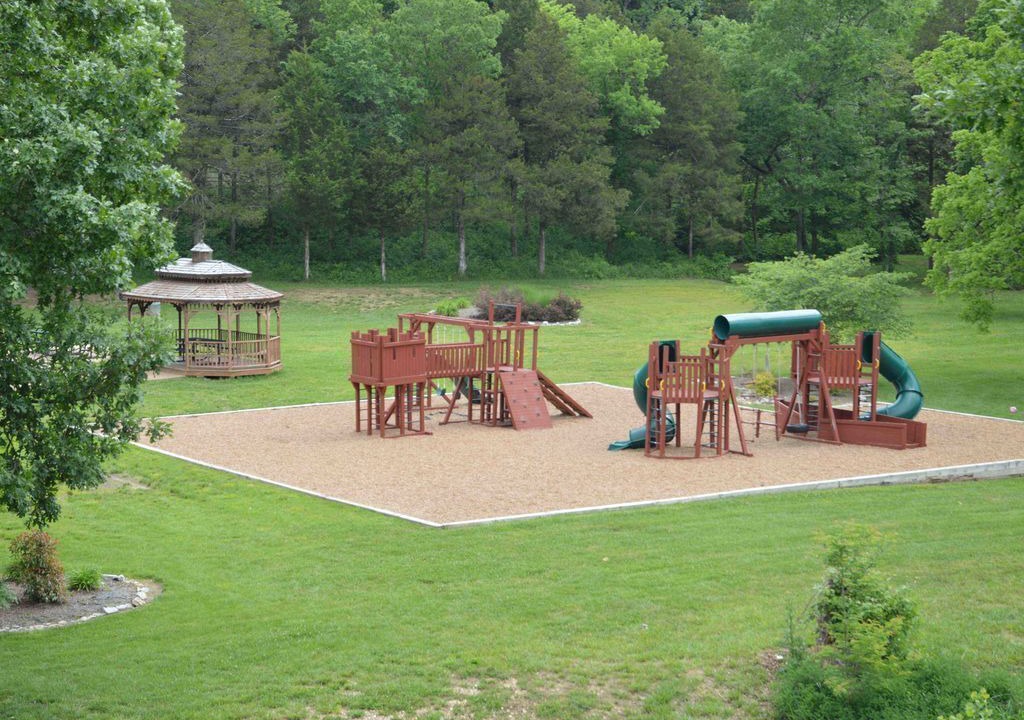 Photo of Others in Reeds Spring