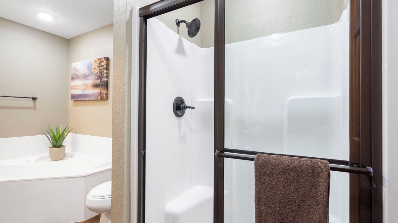 Photo of Bathroom in Reeds Spring