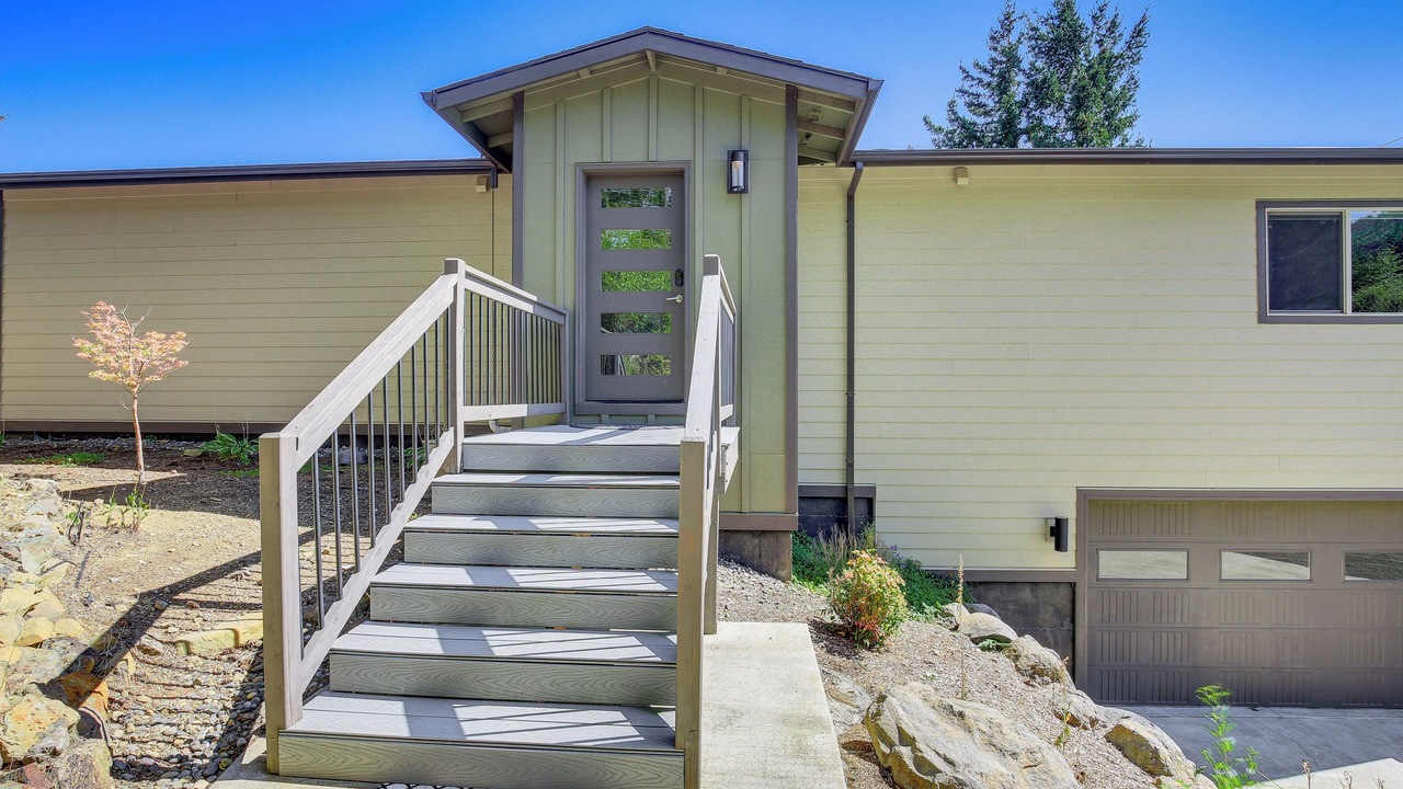 Photo of Others in Carson