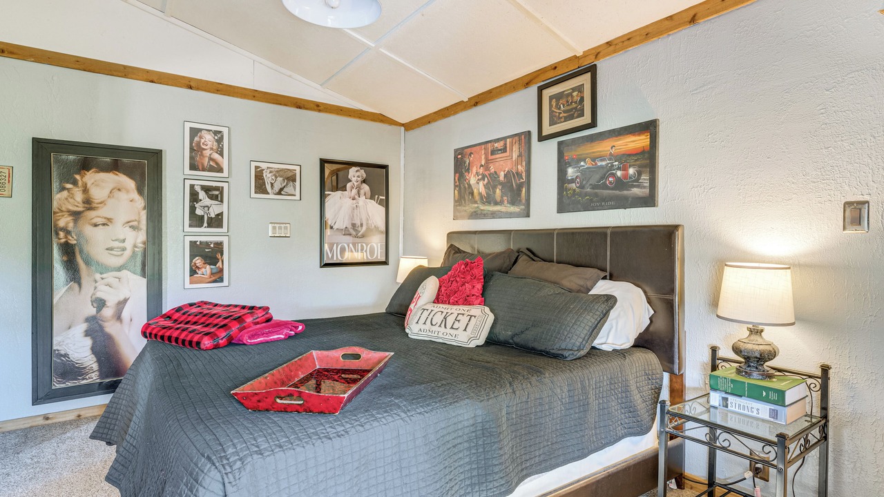 Photo of Bedroom in Wellborn