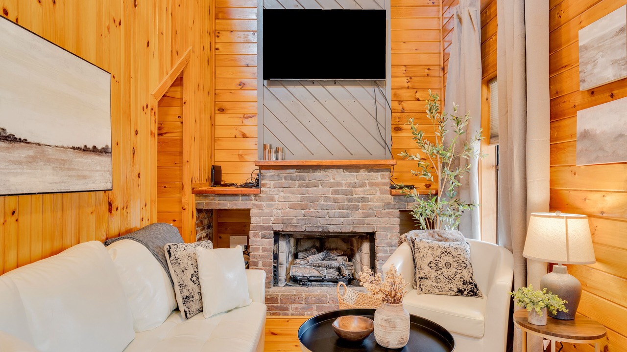 Photo of Livingroom in Rising Fawn