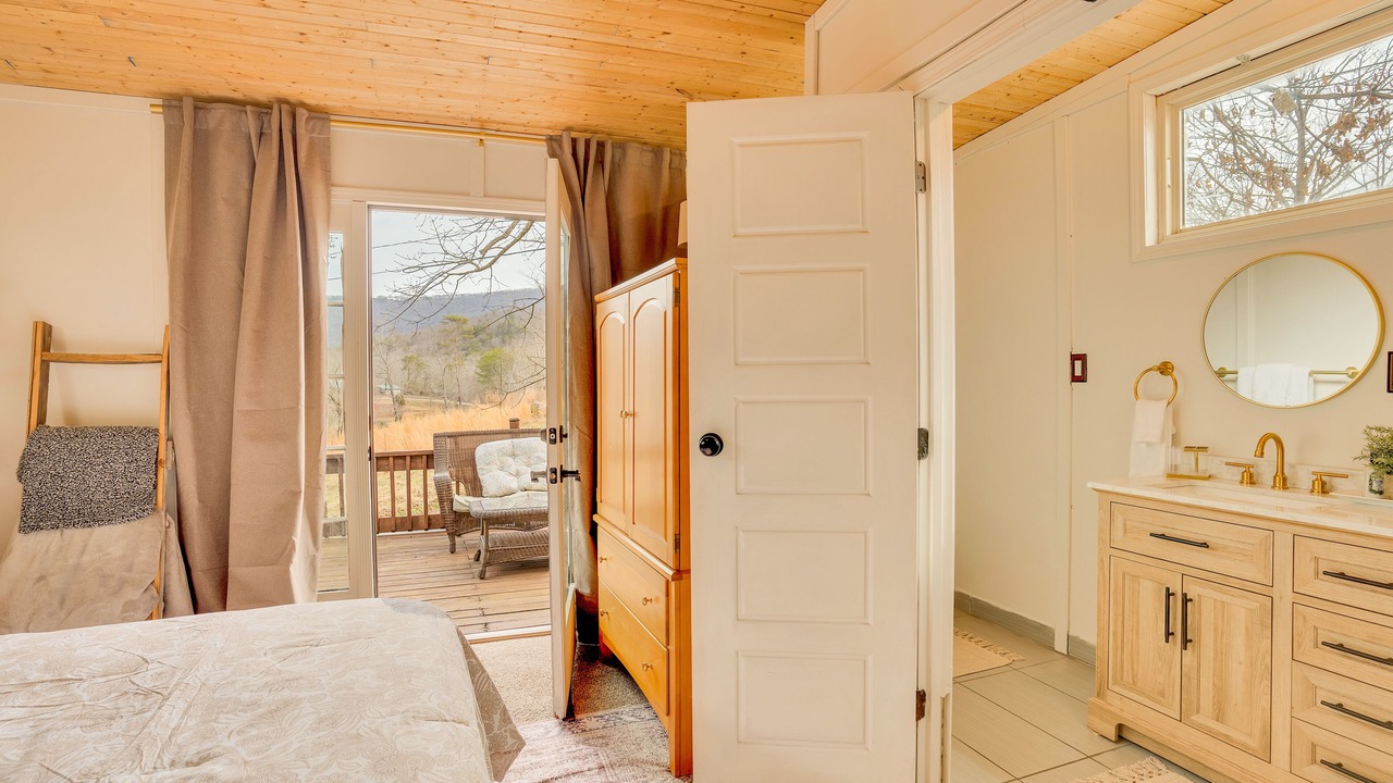 Photo of Bedroom in Rising Fawn