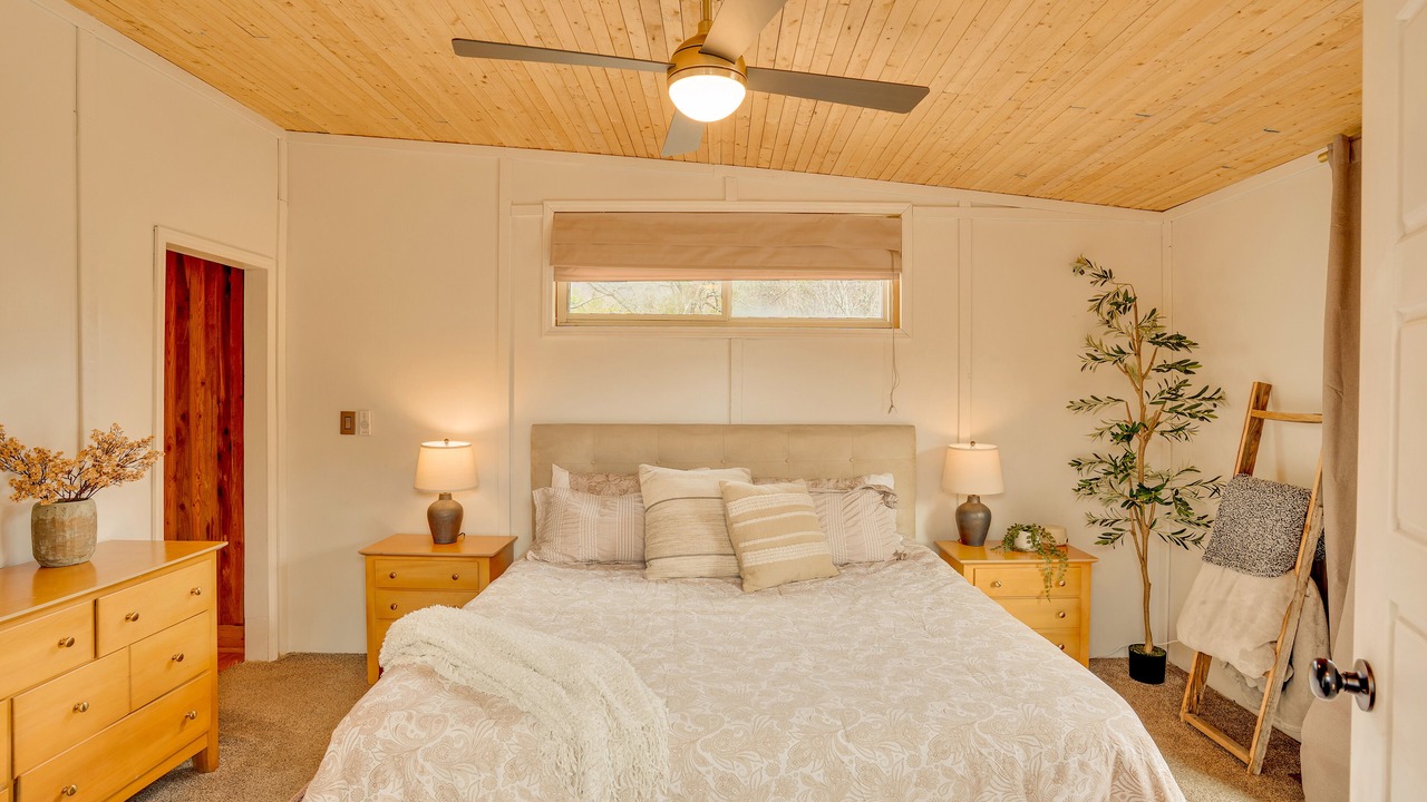 Photo of Bedroom in Rising Fawn