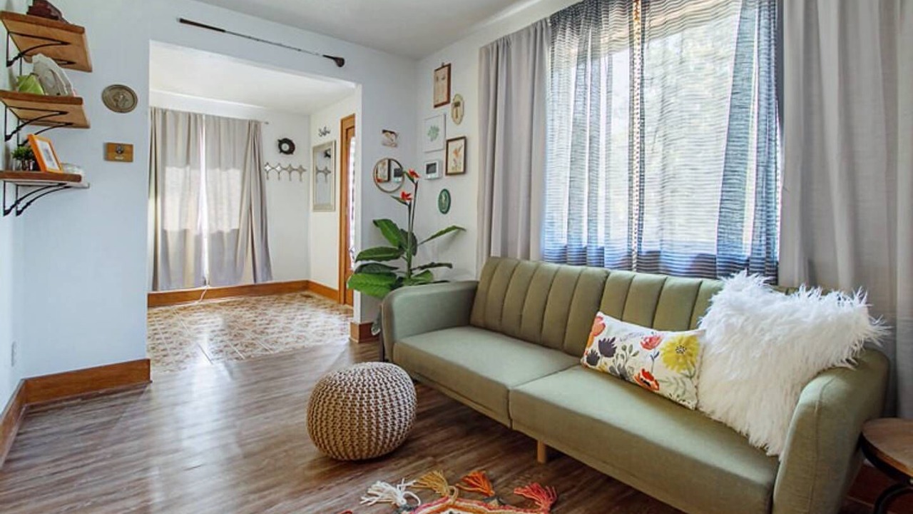 Photo of Livingroom in Central Oklahoma City