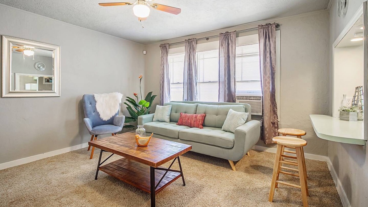 Photo of Livingroom in Central Oklahoma City