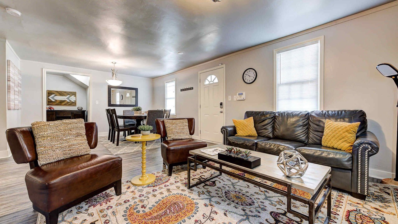Photo of Livingroom in Central Oklahoma City