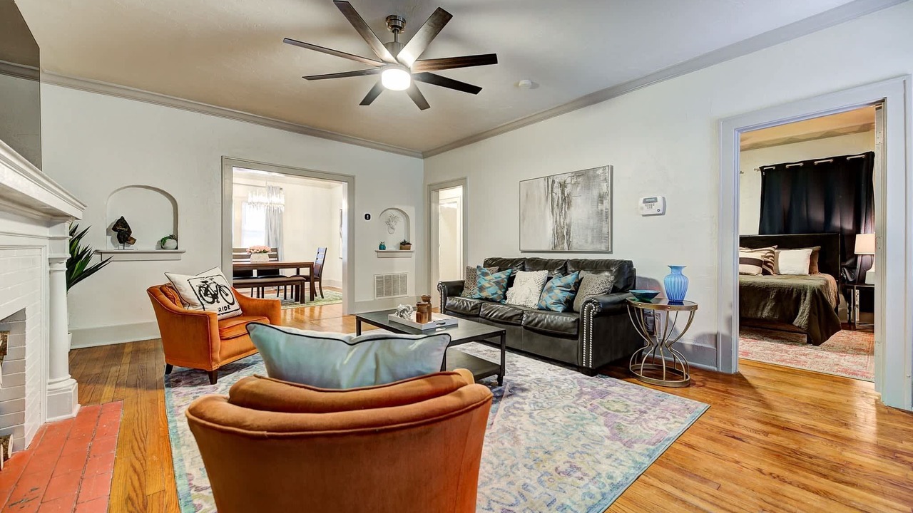 Photo of Livingroom in Lincoln Terrace