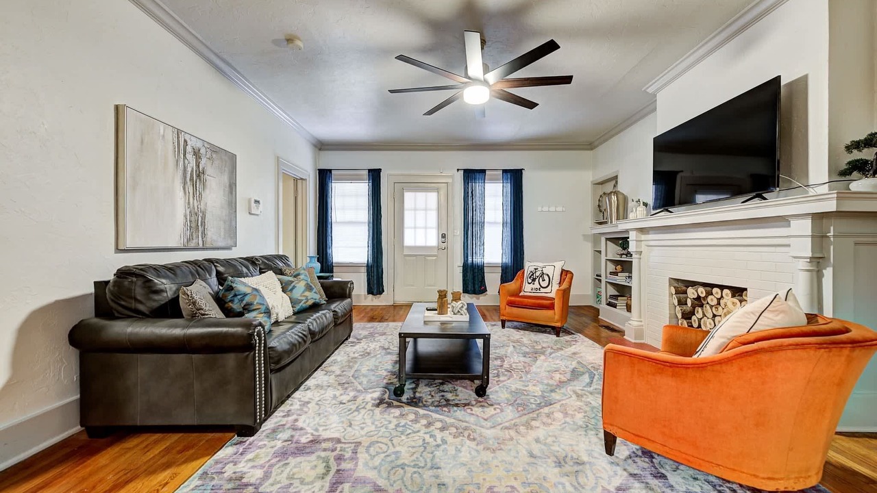 Photo of Livingroom in Lincoln Terrace