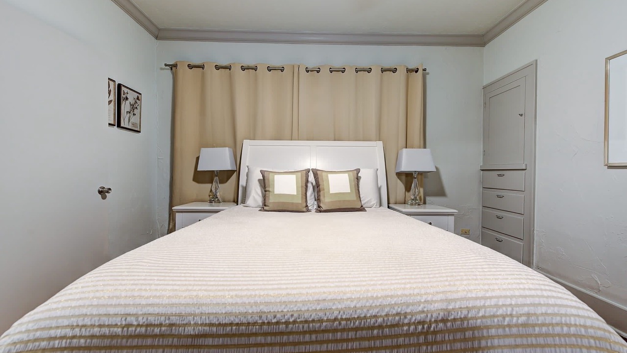 Photo of Bedroom in Lincoln Terrace
