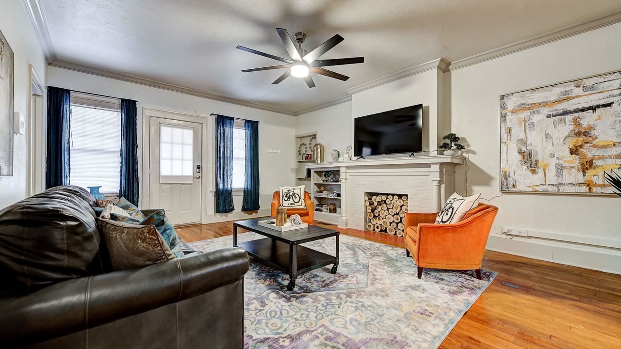 Photo of Livingroom in Lincoln Terrace