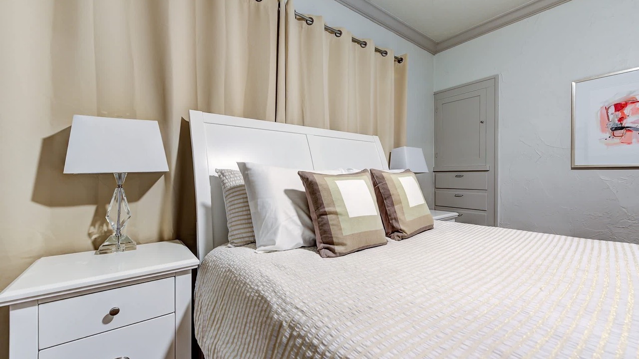 Photo of Bedroom in Lincoln Terrace