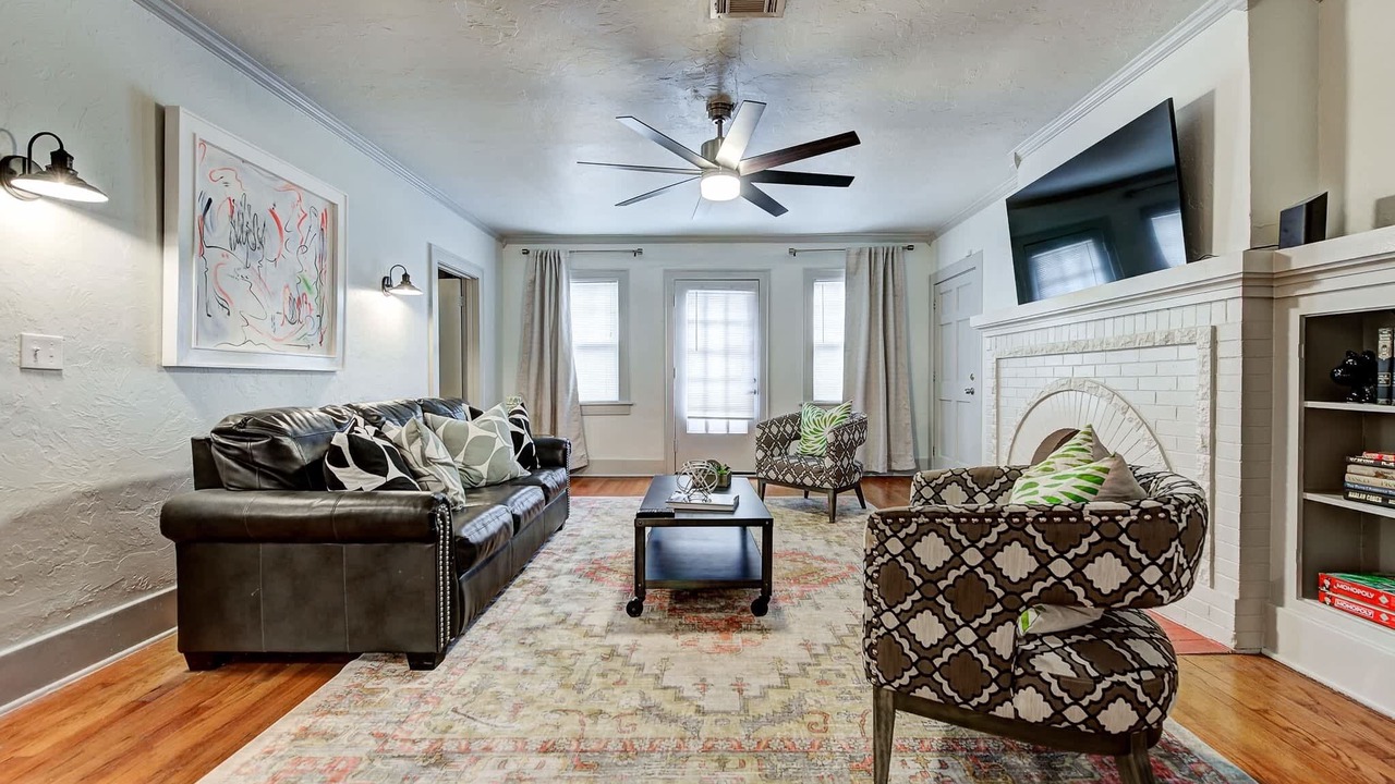 Photo of Livingroom in Lincoln Terrace