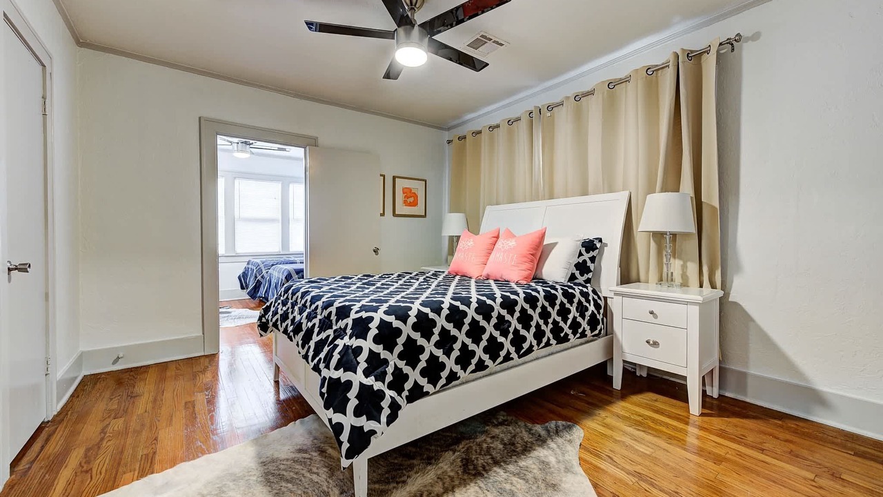 Photo of Bedroom in Lincoln Terrace