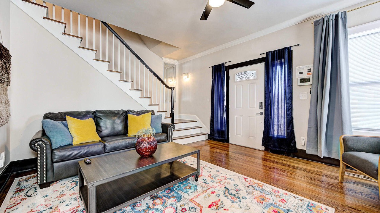 Photo of Livingroom in Lincoln Terrace