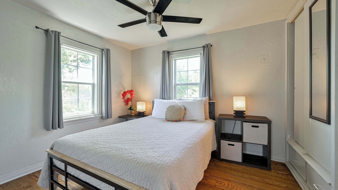 Photo of Bedroom in Asian District