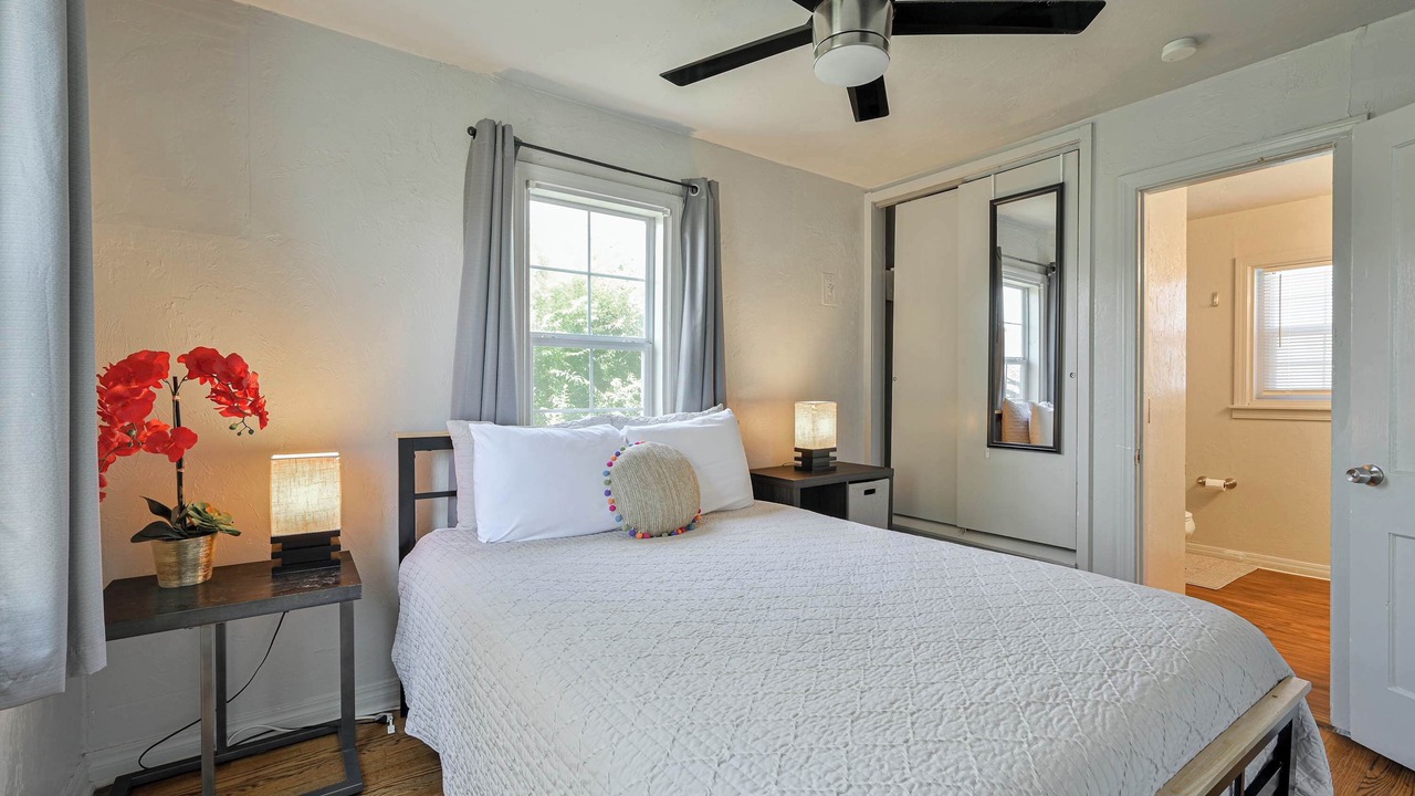 Photo of Bedroom in Asian District