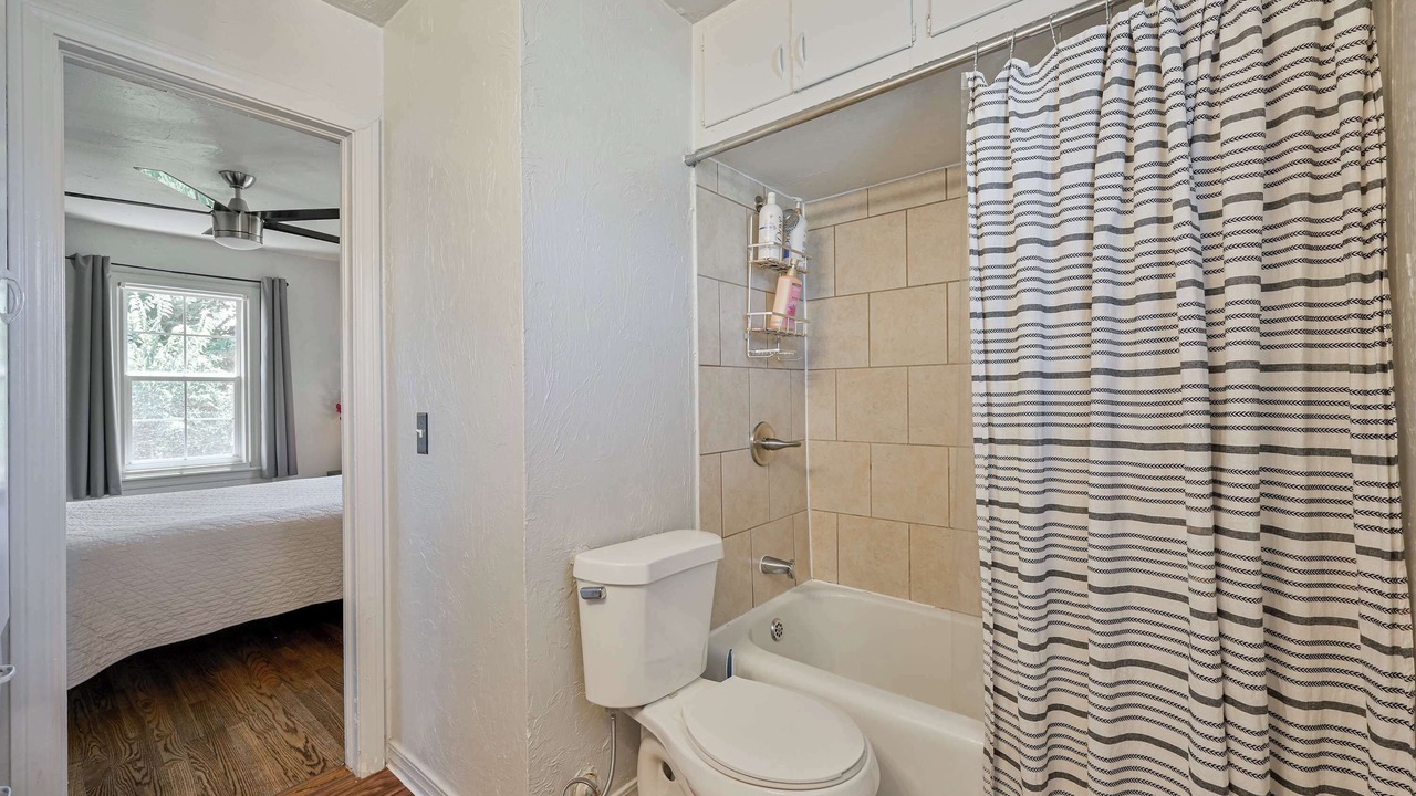 Photo of Bathroom in Asian District