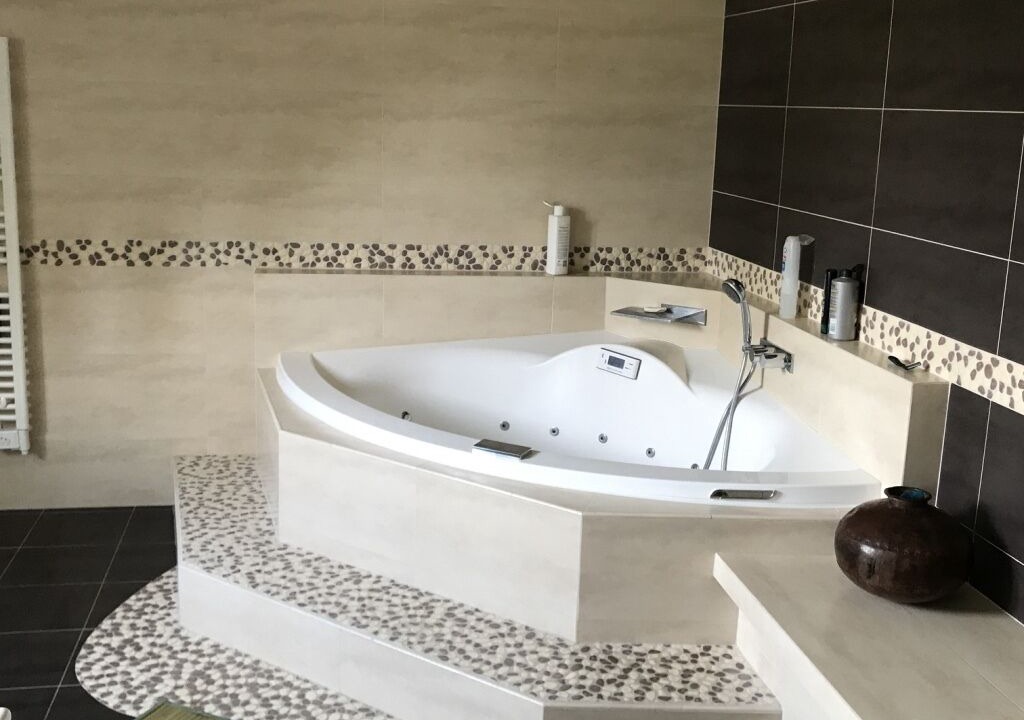 Photo of Bathroom in Villecerf